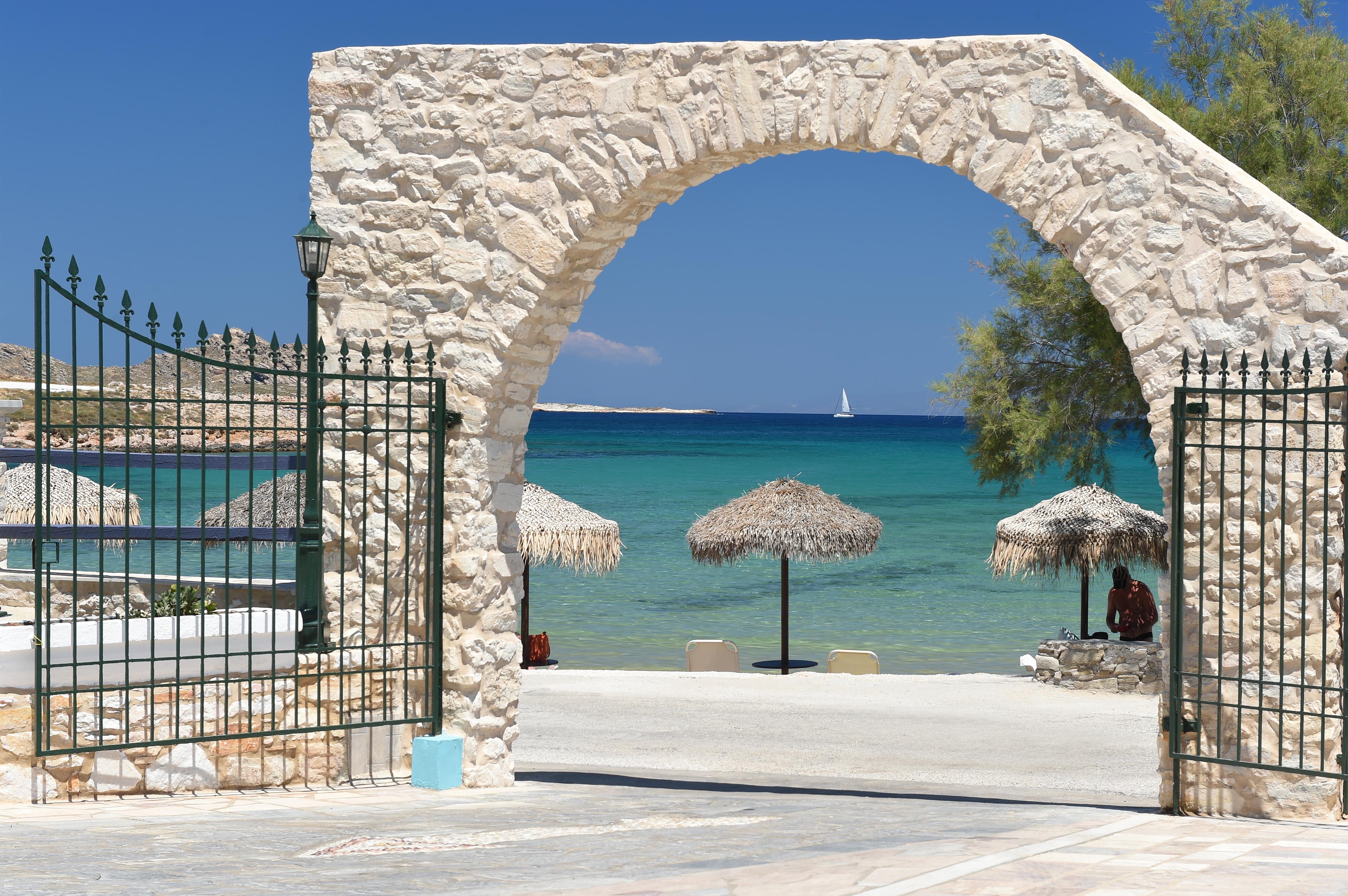 Contaratos Beach Hotel Naousa  Exterior photo