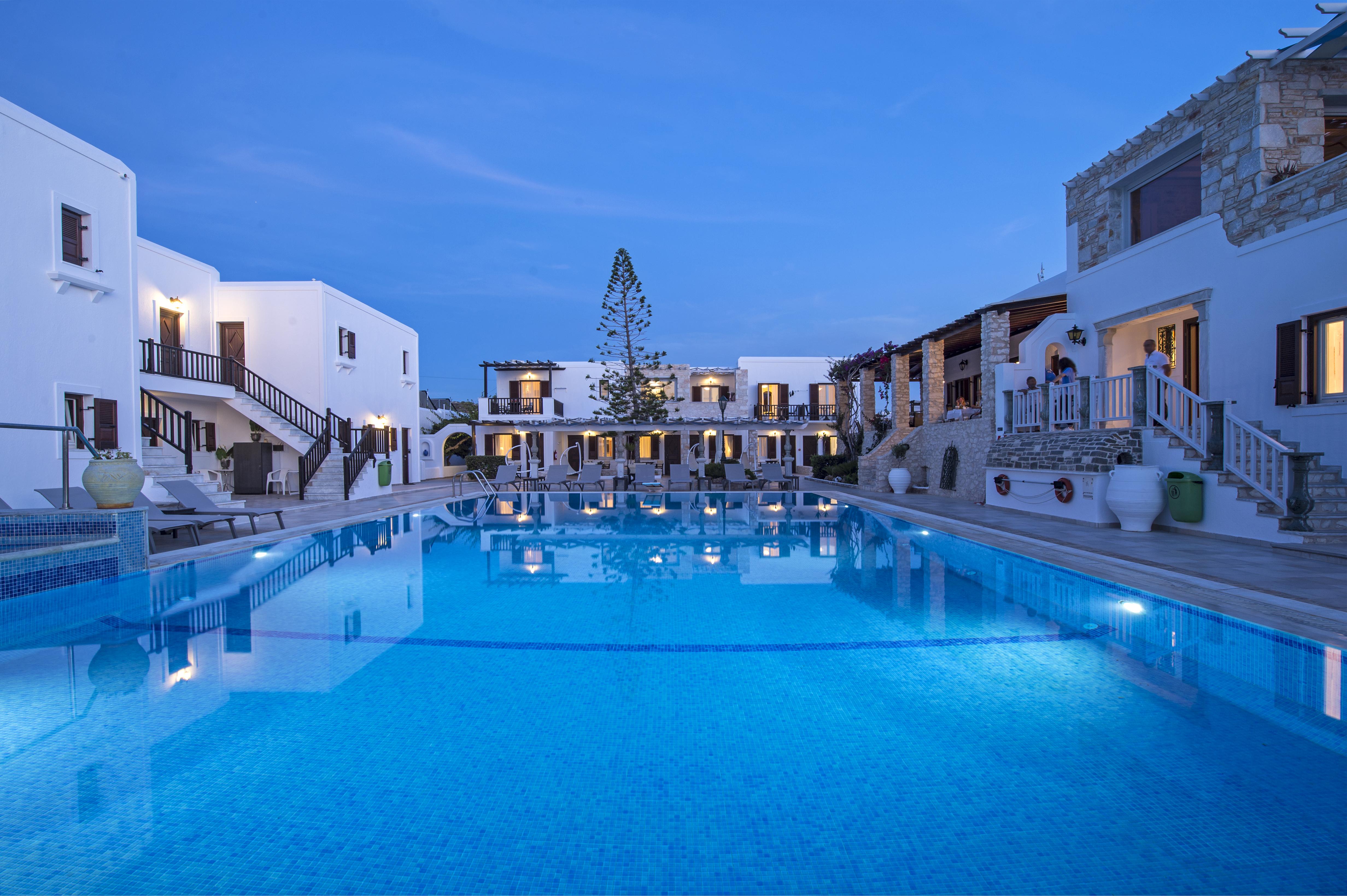 Contaratos Beach Hotel Naousa  Exterior photo